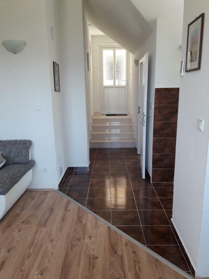 Apartmani Timon Μπολ Εξωτερικό φωτογραφία